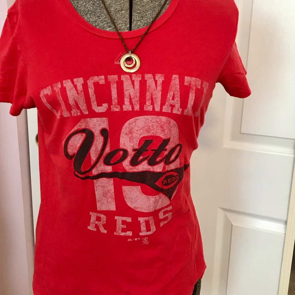 Cincinnati Reds Majestic womenswear tshirt. Votto.